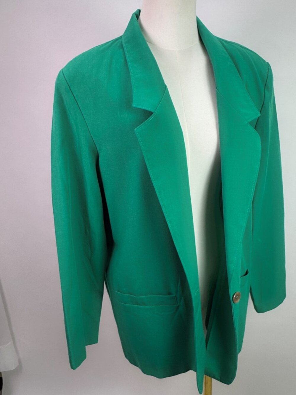 90s vintage emerald green blazer boyfriend jacket | lightweight linen style vtg